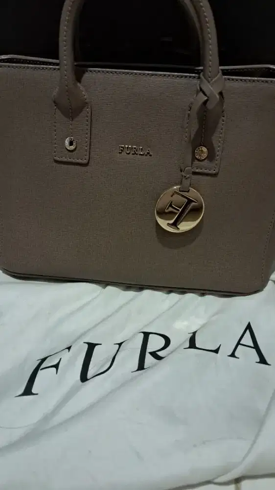 PreLoved Furla Mini