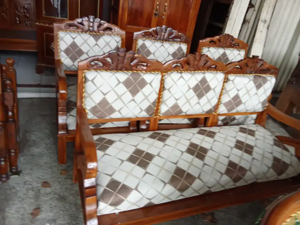 Kursi tamu kayu jati model keong motif kain ornamen wajik