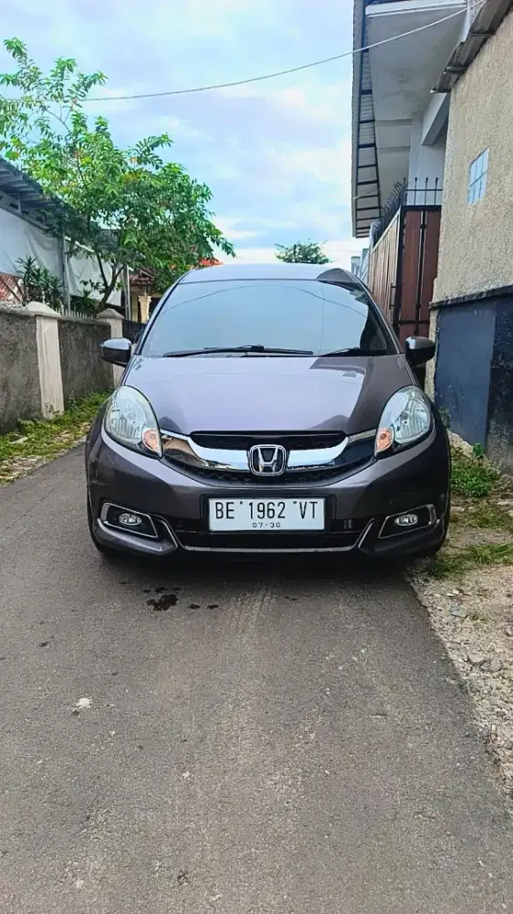Di jual honda mobilio e manual tahun 2015