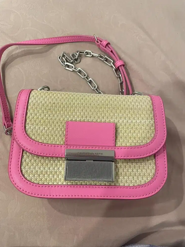 Tas Charles and keith