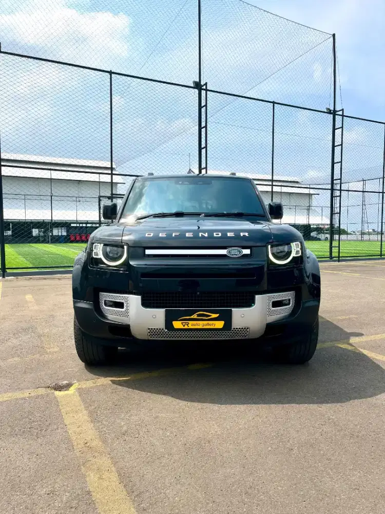Land Rover Defender 110 ( 3.0 )

Nik : 2023