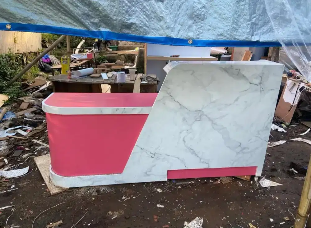 Meja Kassa simple minimalis