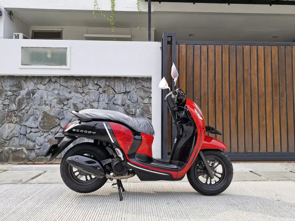 DP HANYA 800RB SYARAT KTP & KK‼️ HONDA SCOOPY TH 2021 LIKE NEW BRO