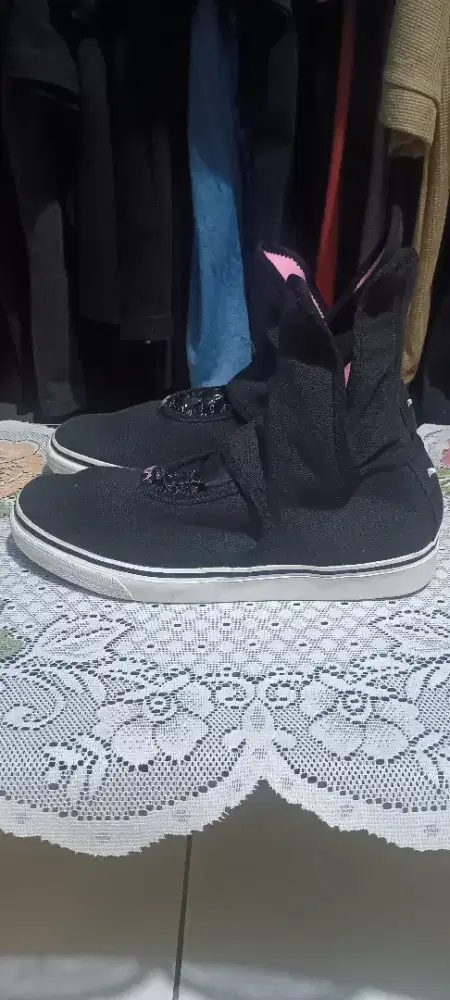 Sepatu seken puma size 38/24 cm