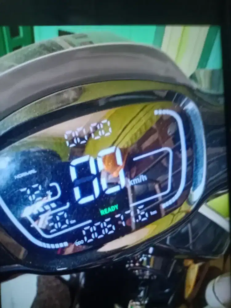 Jual kendaraan sepeda motor listrik