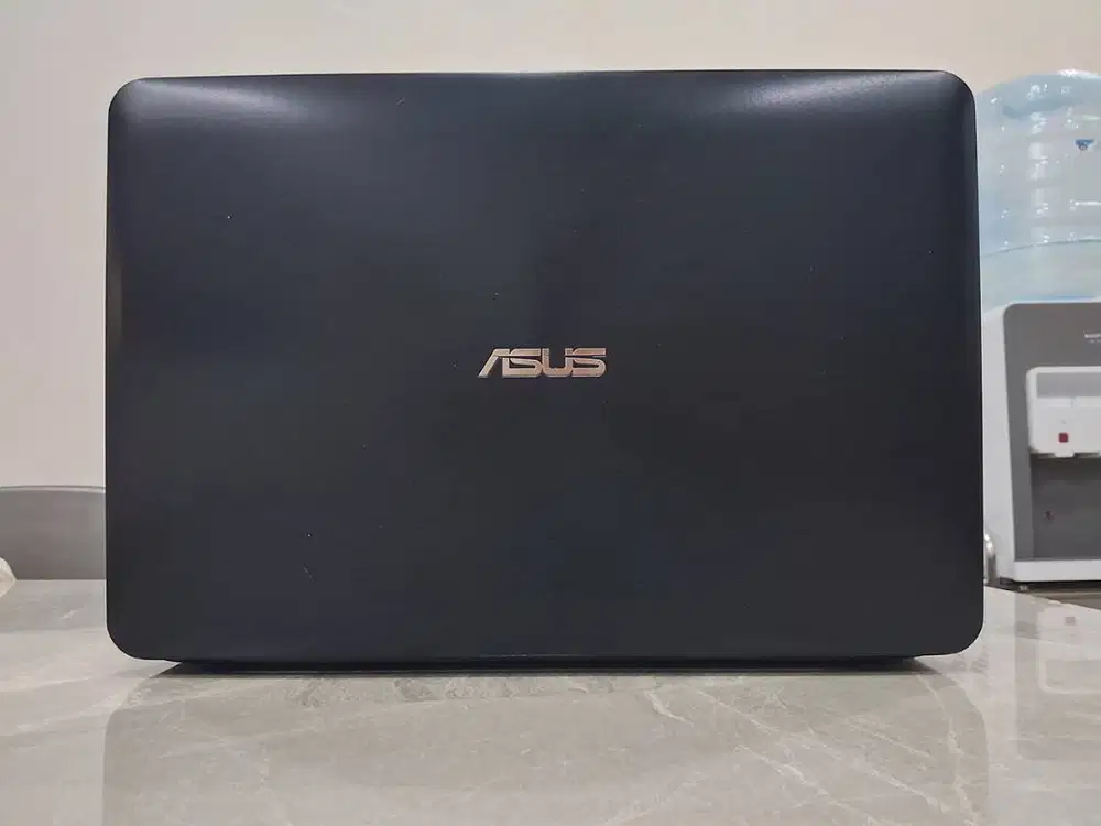 Laptop AMD Dual VGA Radeon R5 8GB Batre BARU Win ORI Asus 15.6in Grnsi