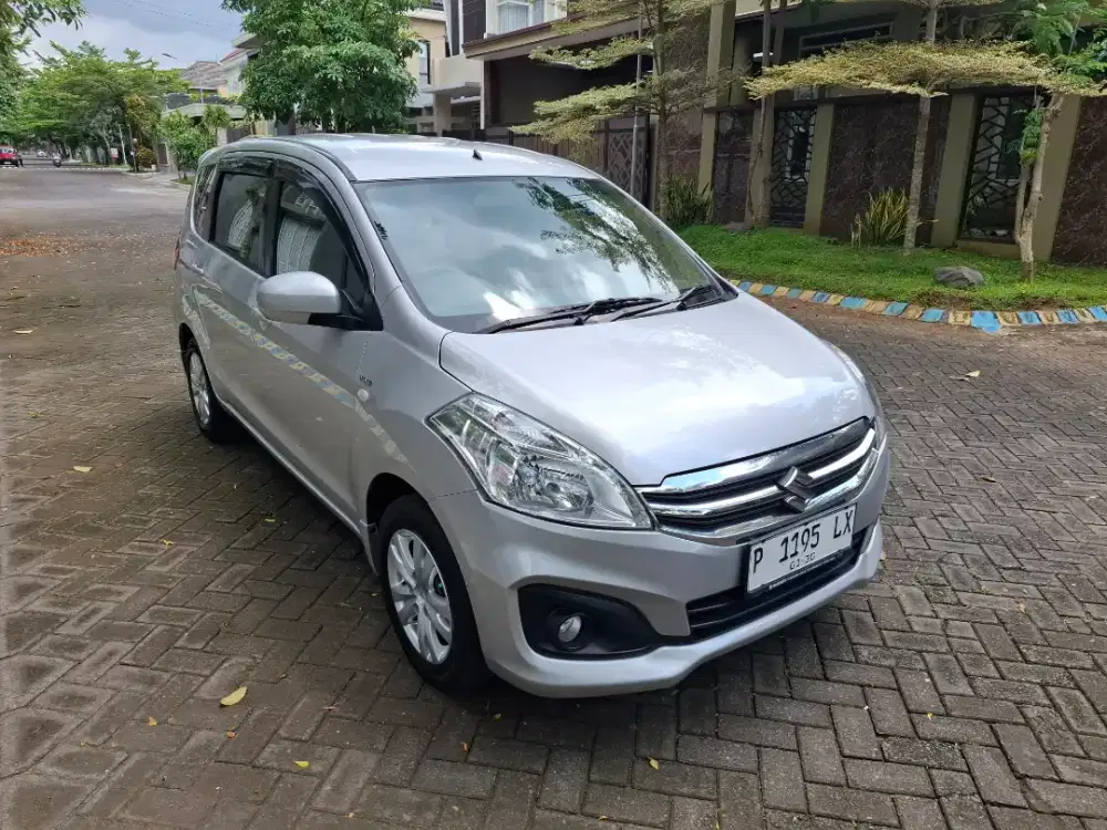 Ertiga Istimewa KM 40rb