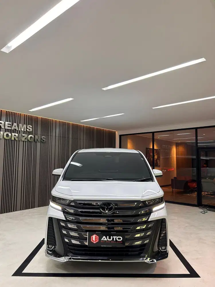 Toyota Vellfire 2.5 HEV Hybrid VIP 2025 Putih Km8rb B1746VZJ Nik 2024