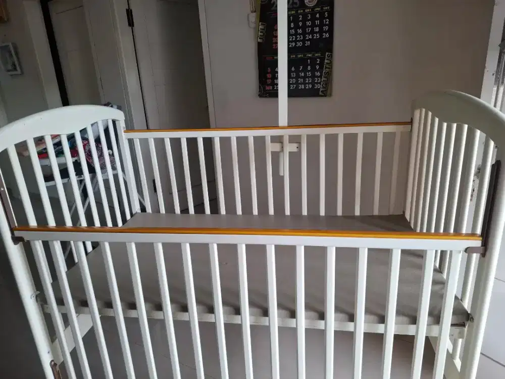 Preloved box bayi kayu / baby crib / box baby