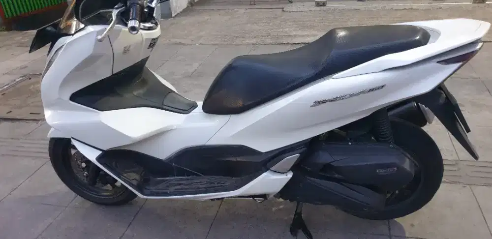 PCX 160 CBS th 2022 mewah km  pjk baru
