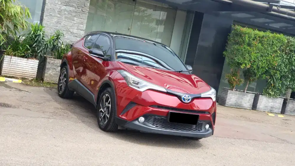 [ LOW KM ] Toyota CHR C-HR 1.8 Hybrid Twotone AT 2019/2020