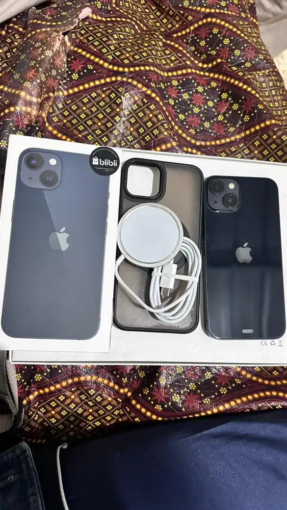 iphone 13 128GB midnight