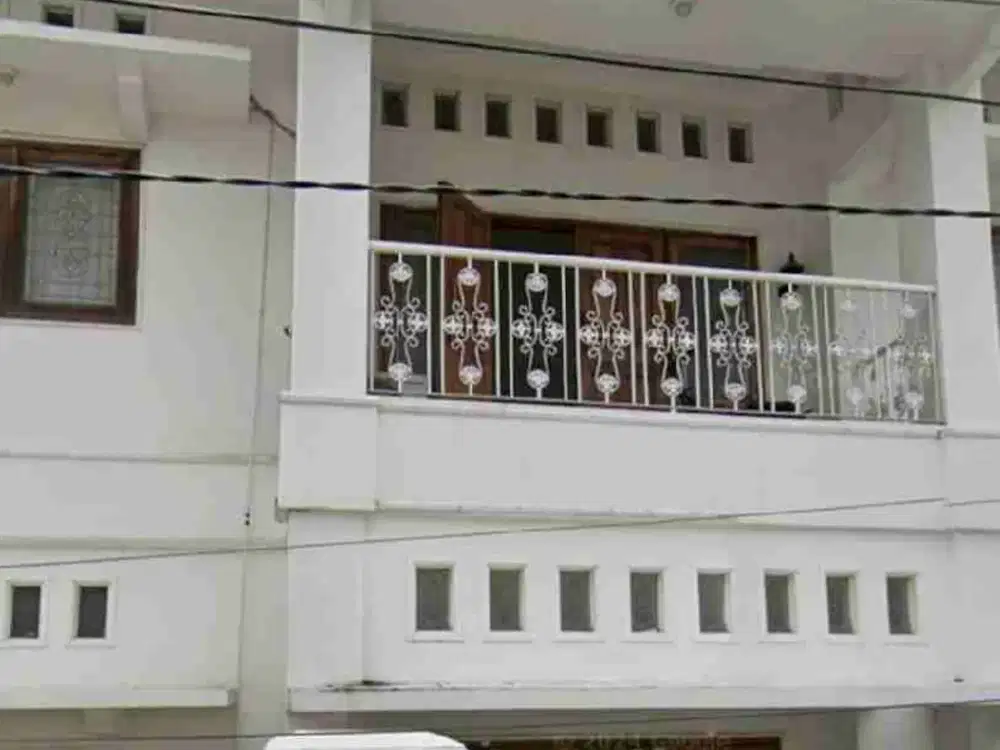 Dijual via lelang rumah di Jl Rowo . Asemrowo Surabaya