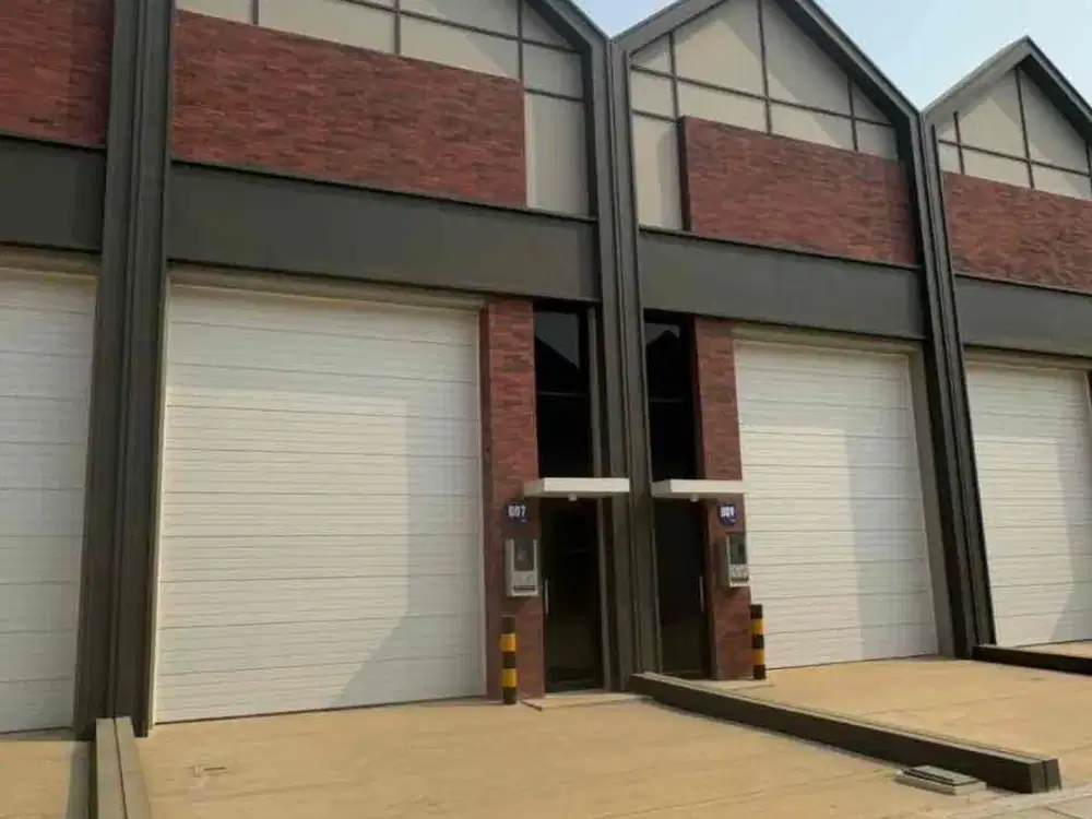 DISEWAKAN CEPAT GUDANG MULTIGUNA BIZPARK PIK 2 UK 6x20 HARGA 126JT/TH NEGO