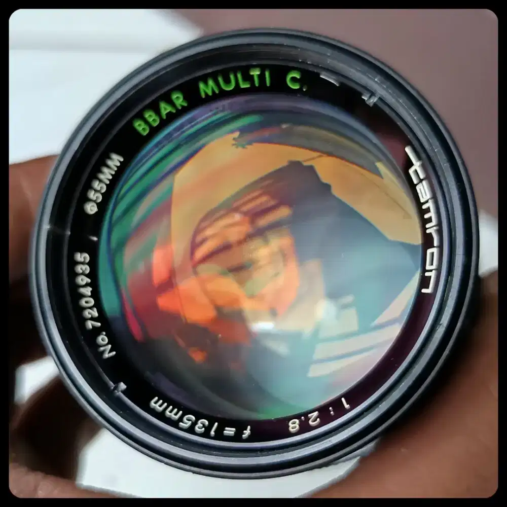 Lensa manual fixed focus 135mm f2.8
Tamron adaptall 2