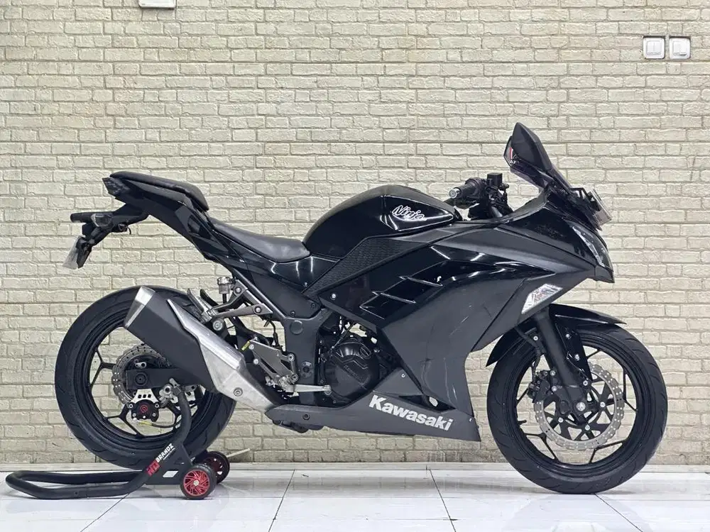 Kawasaki Ninja 300cc FI 2015 N Malang Surat Baru - Zaky Mustika