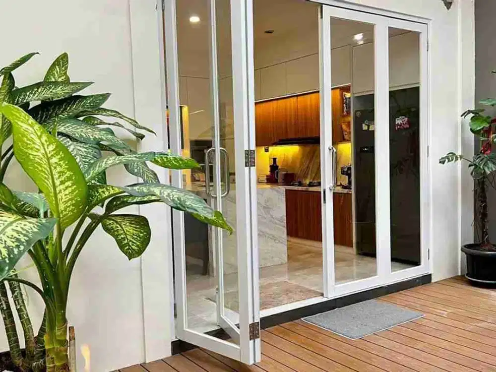 Dijual rumah bangunan baru mewah furnished LT 246 LB 540 di kebayoran baru jakarta