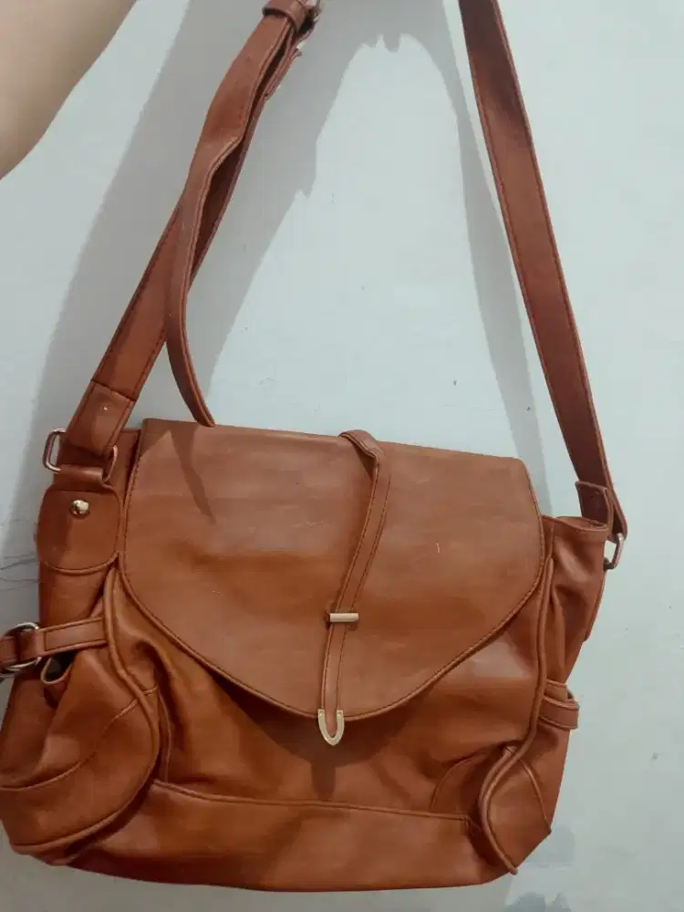 Tas selempang kulit import