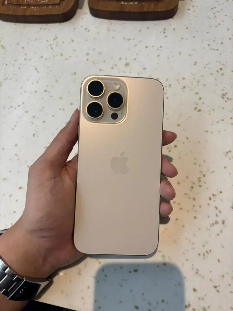 iPhone 16 Pro Max 512GB, Dessert Titanium (masih ada garansi)