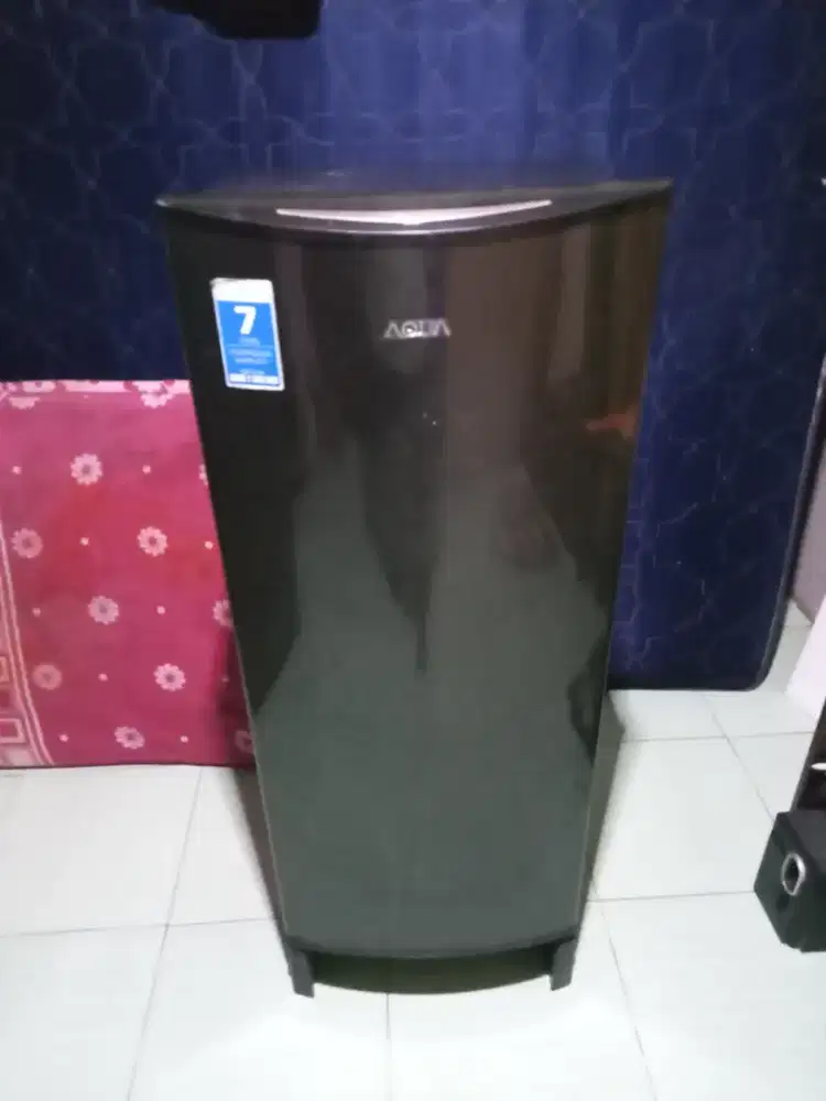 Aqua 1 pintu normal beku