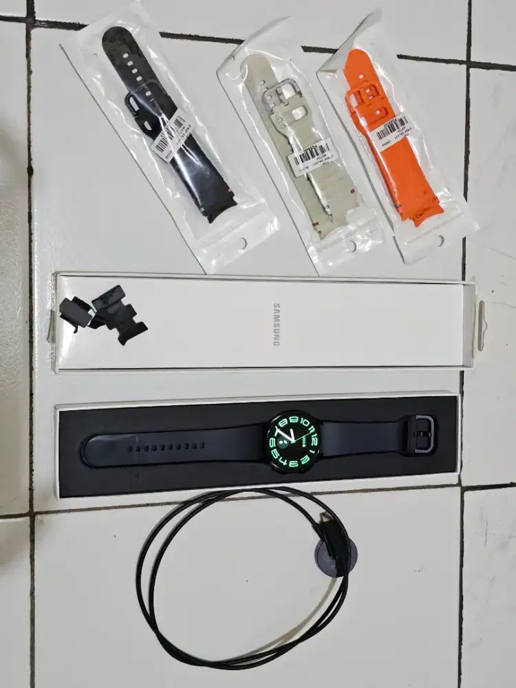 [WTS] SAMSUNG GALAXY WATCH 6 Black 40mm Original