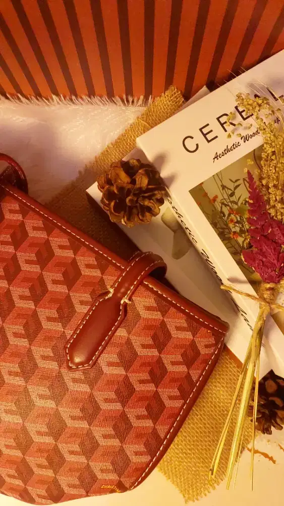 Tas RUSSO CHRISTY Small – Warna Red | New (Minus Tipis)