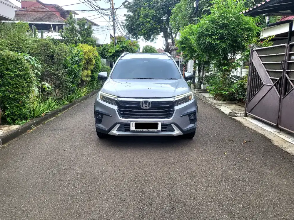 Honda BRV prestice sensing 2022 good condition