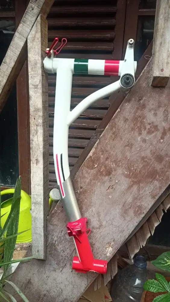 Frame sepeda lipat aceoffic brompton