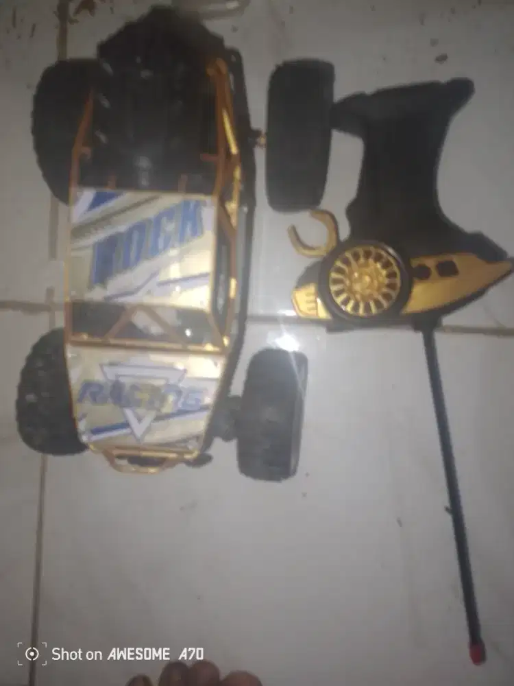 Ayo beli sekarang kapan lagi punya Mobil remot control segini