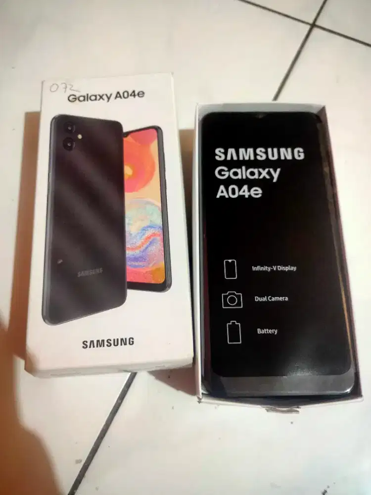 Samsung Galaxy A04e Full Set