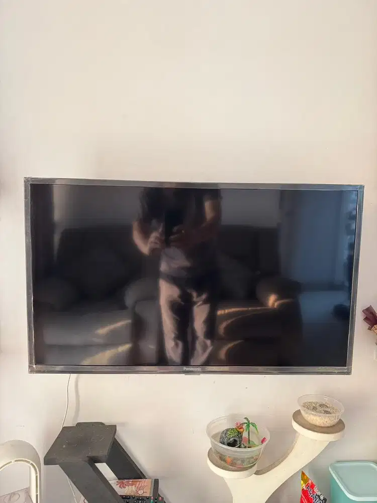 Dispenser tabung bawah