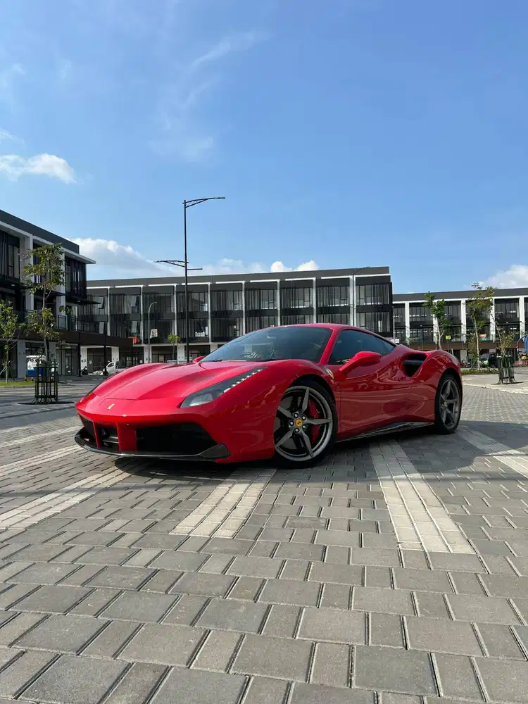 TERMURAH SEINDONESIA CASH FERRARI 488 GTB 2019 7,9 M