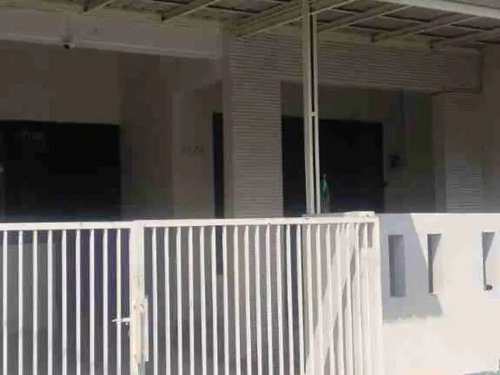 JUAL RUMAH 2 LANTAI SIAP HUNI 
PURI ASRI PAKUWON CITY SBY TIMUR