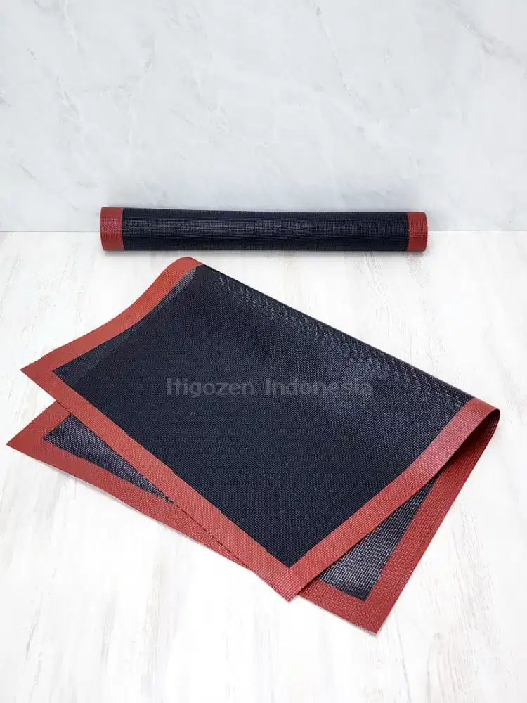 Preloved Perforated Silicone Baking Mat – Silpat Hitam 60x40 cm