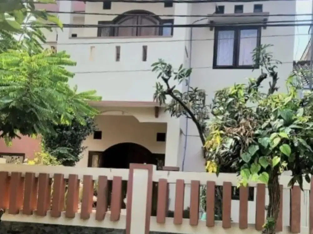 Dijual Cepat rumah siap huni di Laguna