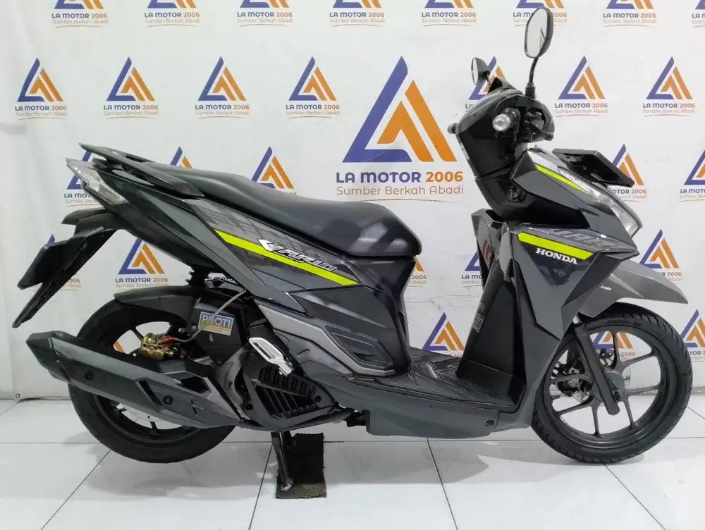 JUAL VARIO 125 LED 2016 (TT/KREDIVO/PAYLATER/CC 0%)