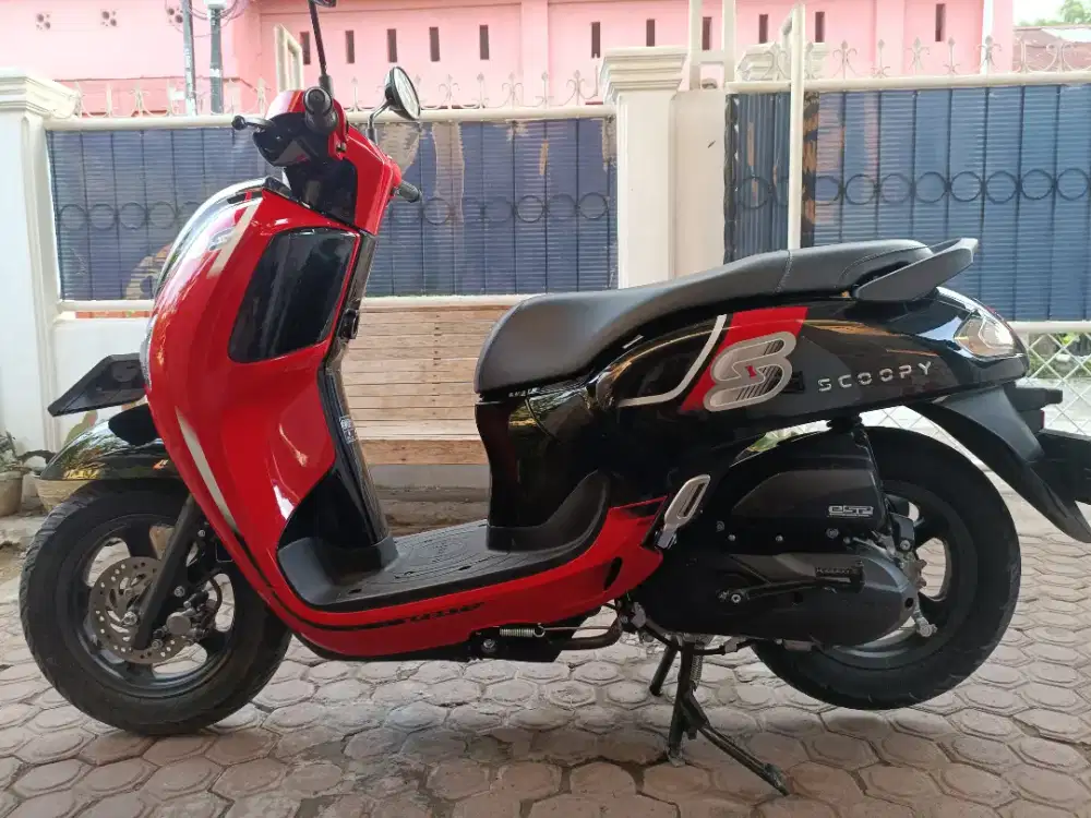 Scoopy th 2025 km 4000an mulus dan orisinil