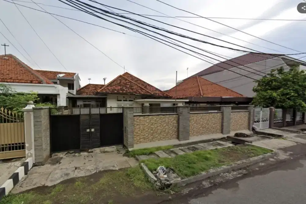 Dijual Rumah Pusat Kota Surabaya – Jl Kinibalu, LT 375m² SHM
