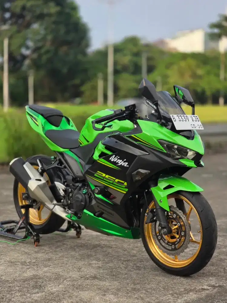 Kawasaki New Ninja 250 FI KRT KM Mulus