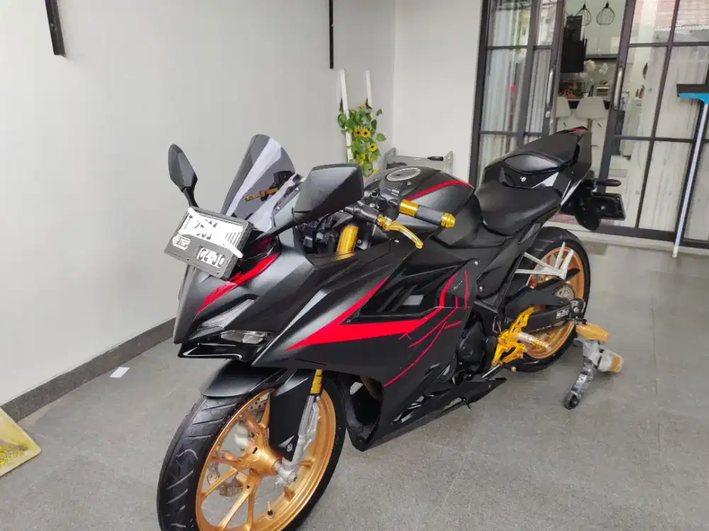 All New CBR 150R 2022 KM Rendah Pajak Hidup . CBR 150 R . CBR 150