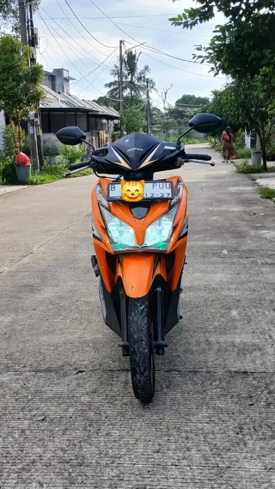 Dijual Vario KZR Orange Tahun 2012