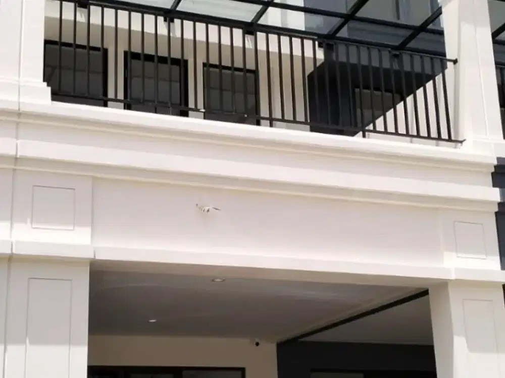 Ruko Hudson 3 lantai hadap jalan raya double alfresco