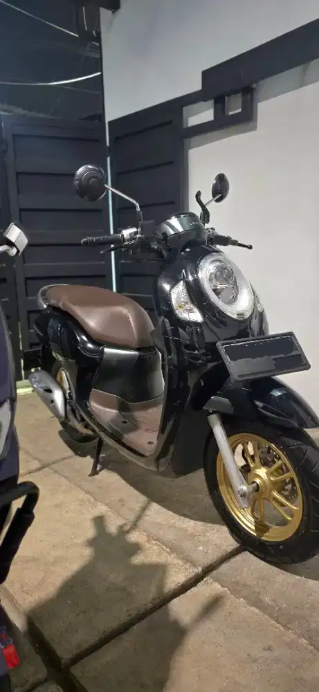 Scoopy Hitam Prestige 2021 | KM 20rb | Rawatan | Plat L Surabaya