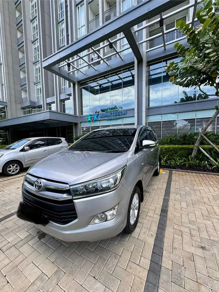 Innova 2.0 bensin V 2016 AT Silver KM rendah