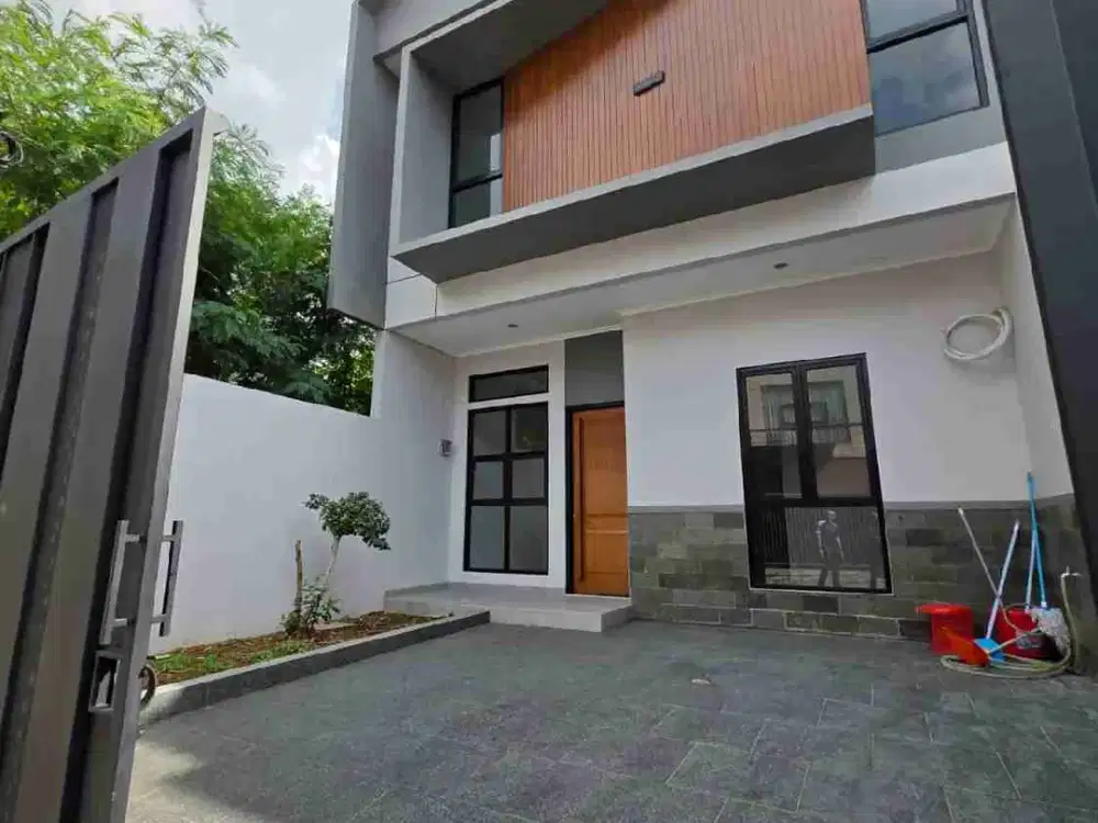 dijual rumah baru 2 lantai siap huni di pondok kelapa Jakarta Timur