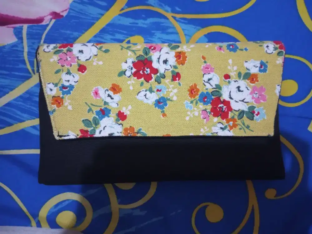 Dompet Floral Kanvas