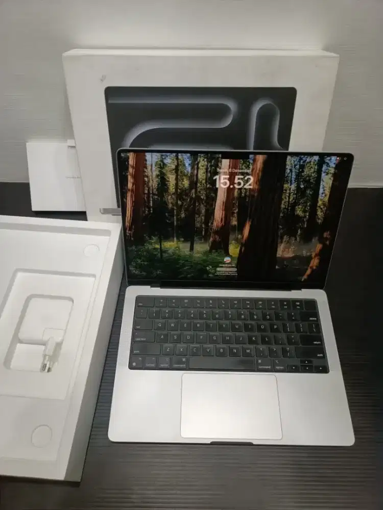 MacBook Pro M3 14 inch 8GB 512GB Second ibox like New