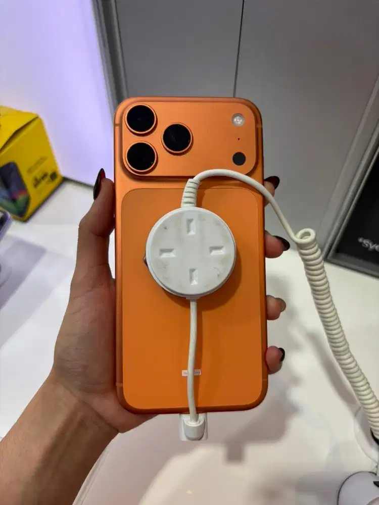 iPhone 17 Pro Max 512 Cosmic Orange