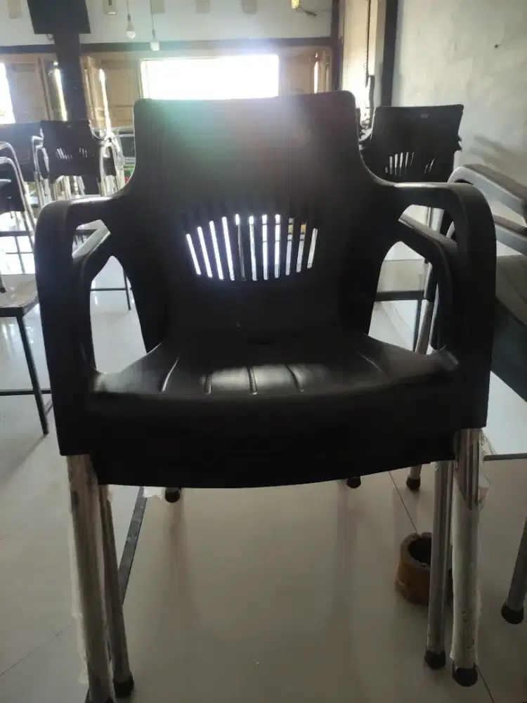 Dijual Kursi Warkop masih plastikan