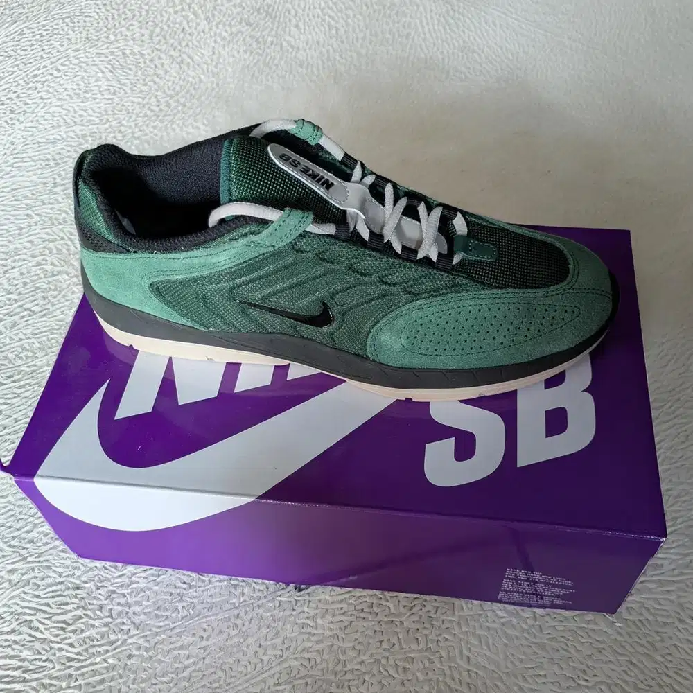 Nike SB Vertebrae BNIB original
